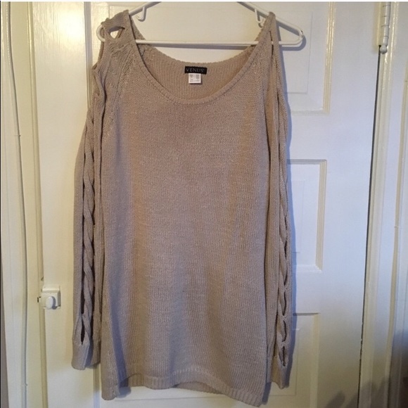 Venus sweater - Picture 2 of 2